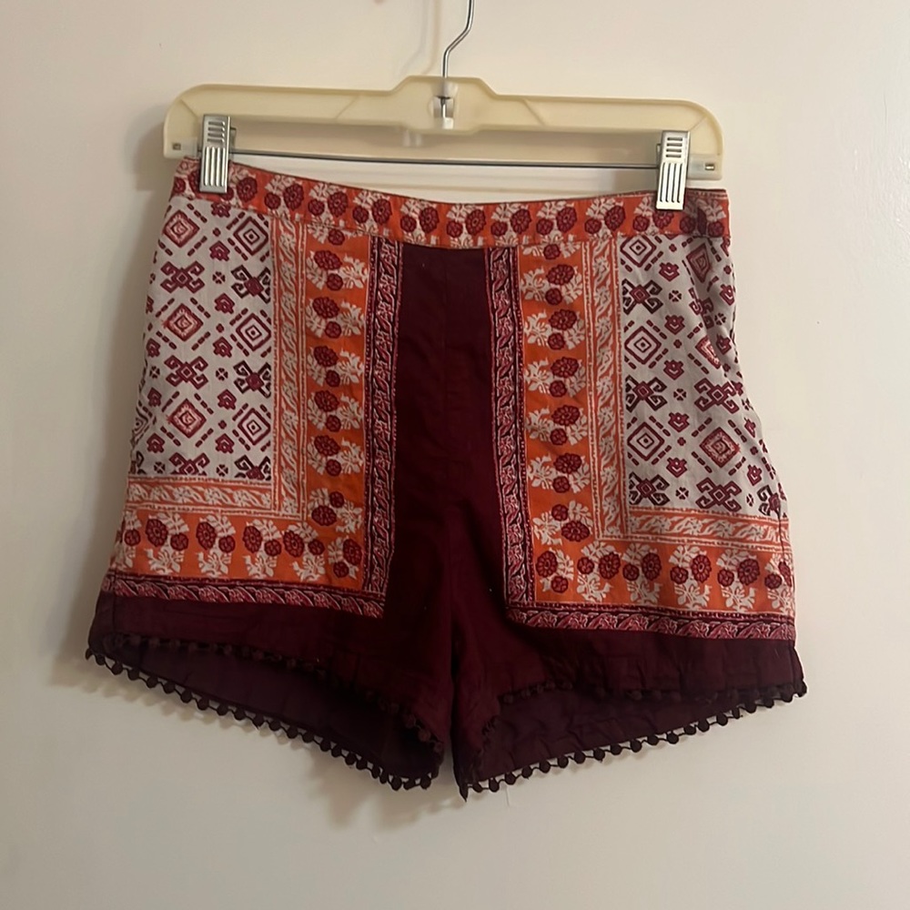 Hollister patterned soft shorts. Size 5